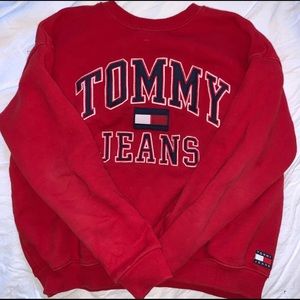 Red tommy crew neck